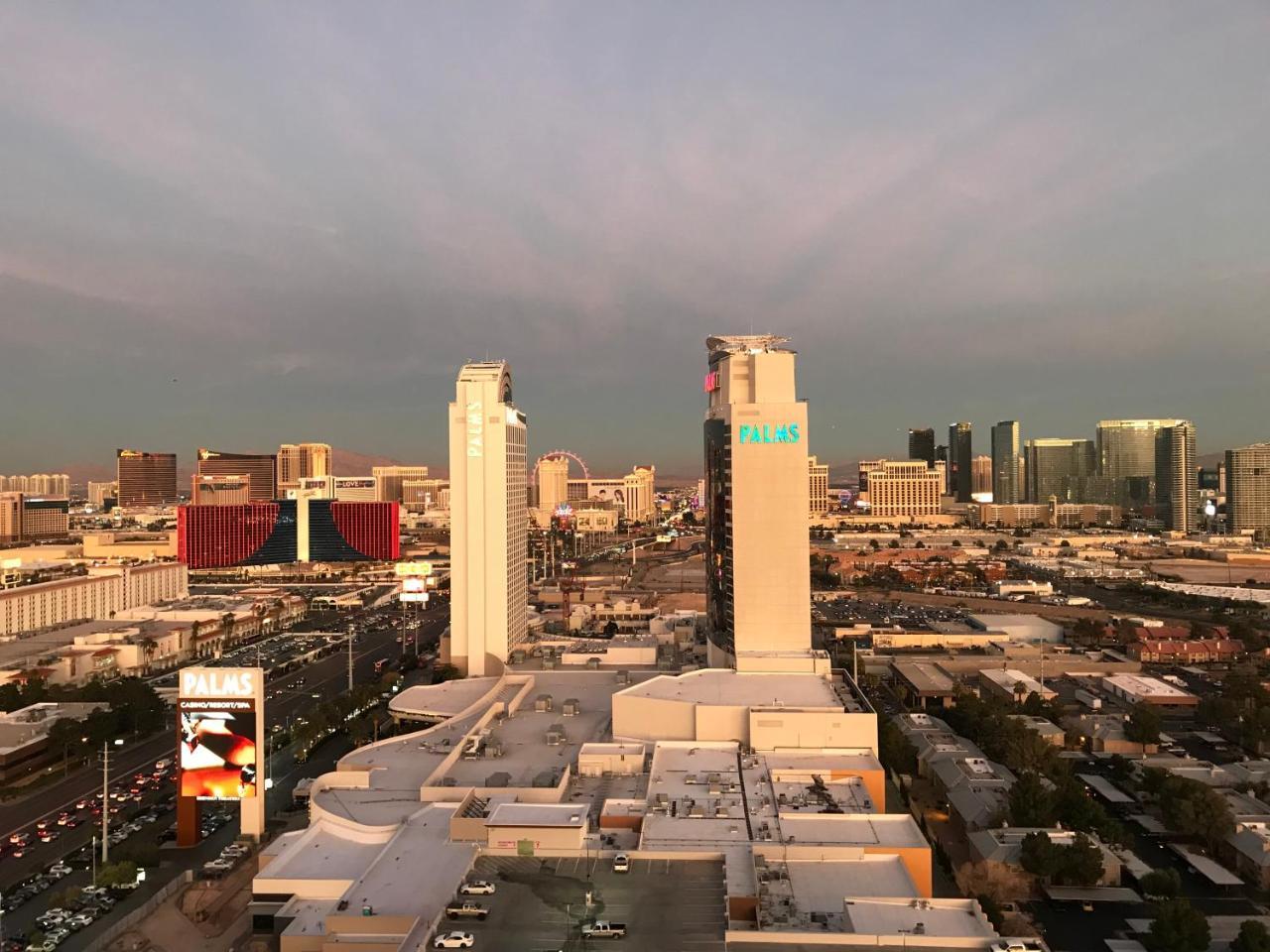 Palms Place - 27Th Floor Strip View Studio Aparthotel Las Vegas Exterior photo
